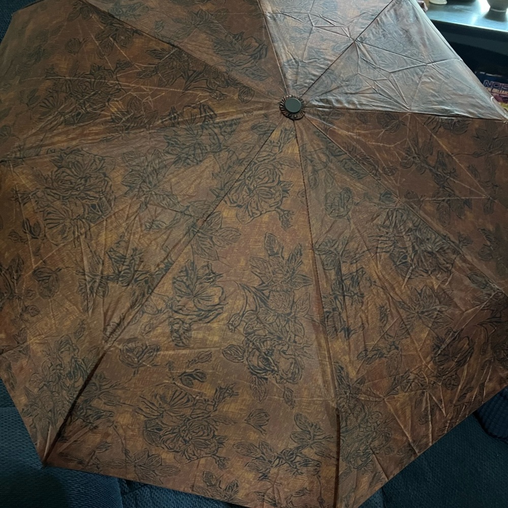 Brown Patricia Nash umbrella nwot flower pattern beautiful